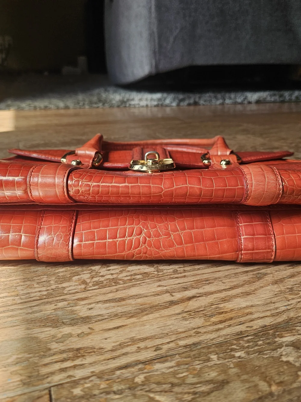 Francesco Biasia Italian Leather Croc Embossed Coral Orange Satchel Handbag Gold